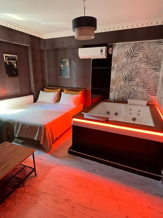 Royal Suit Apartments Hotel