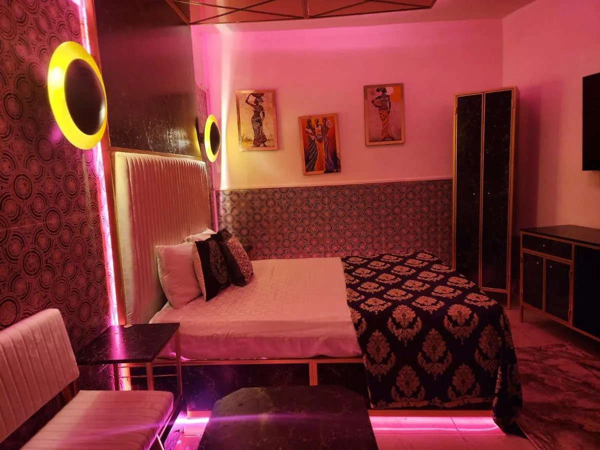 Royal Suit Apartments Hotel