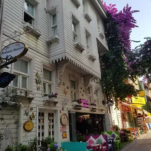 Apartment Romantic Mansion, Istanbul